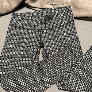 Lululemon print leggings size 10
